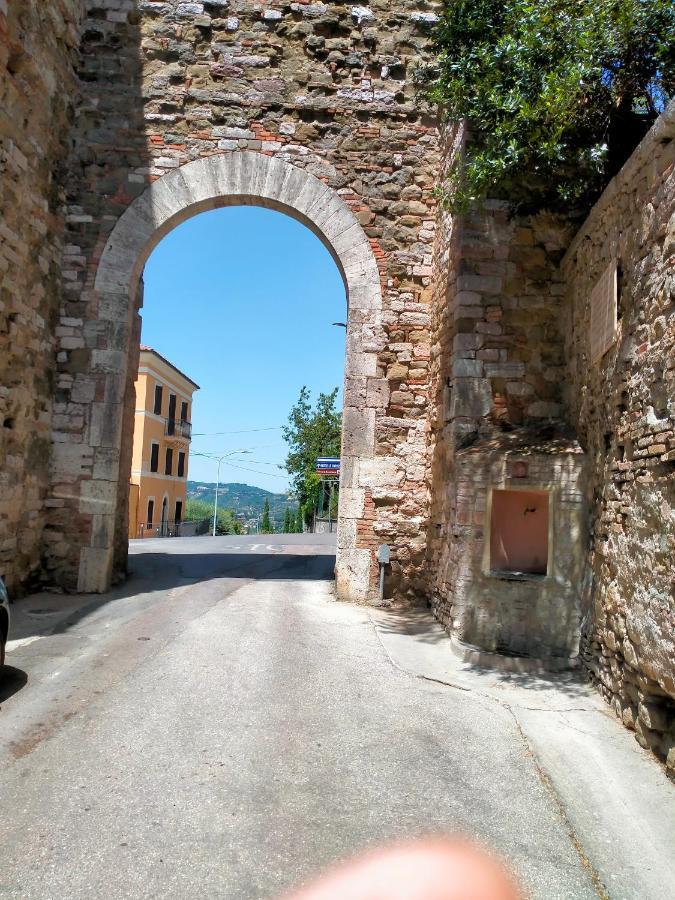 Centro Storico Arco Di S Antonio Apartment Perugia Bagian luar foto